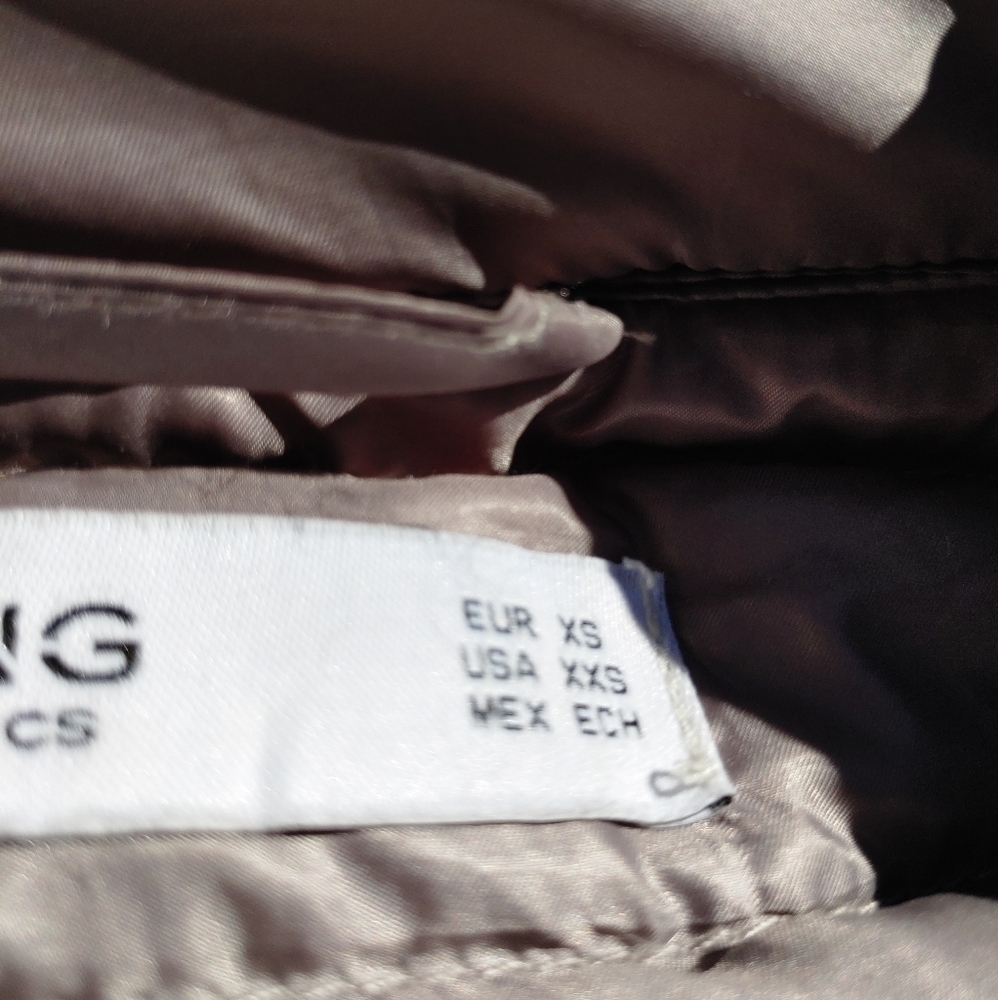 LOVELY WOMAN CLASSY PUFFER COAT JACKET SIZE:  XS Size 6 - Picture 4 of 5